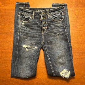 American Eagle Distressed Hi-Rise Jegging, Size 4 Long